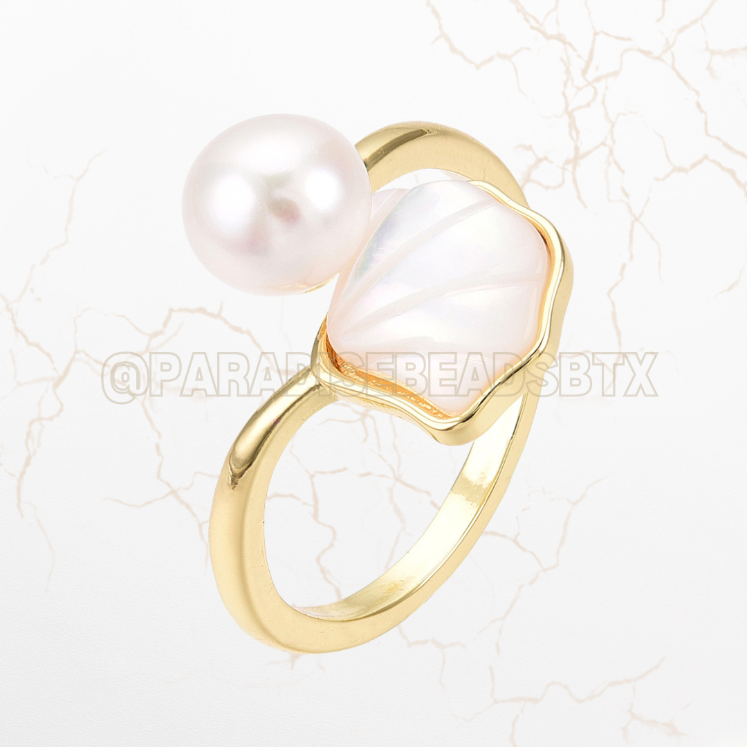 18 Gold Plated Shell Pearl Ring