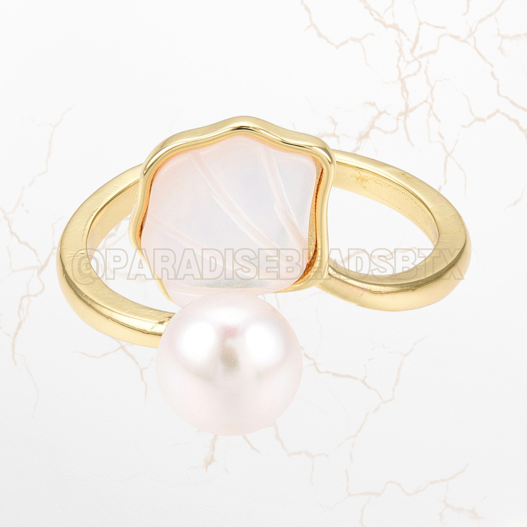 18 Gold Plated Shell Pearl Ring